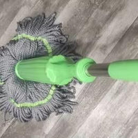 Self-Twisting Water Rotating Mop with Microfiber Head